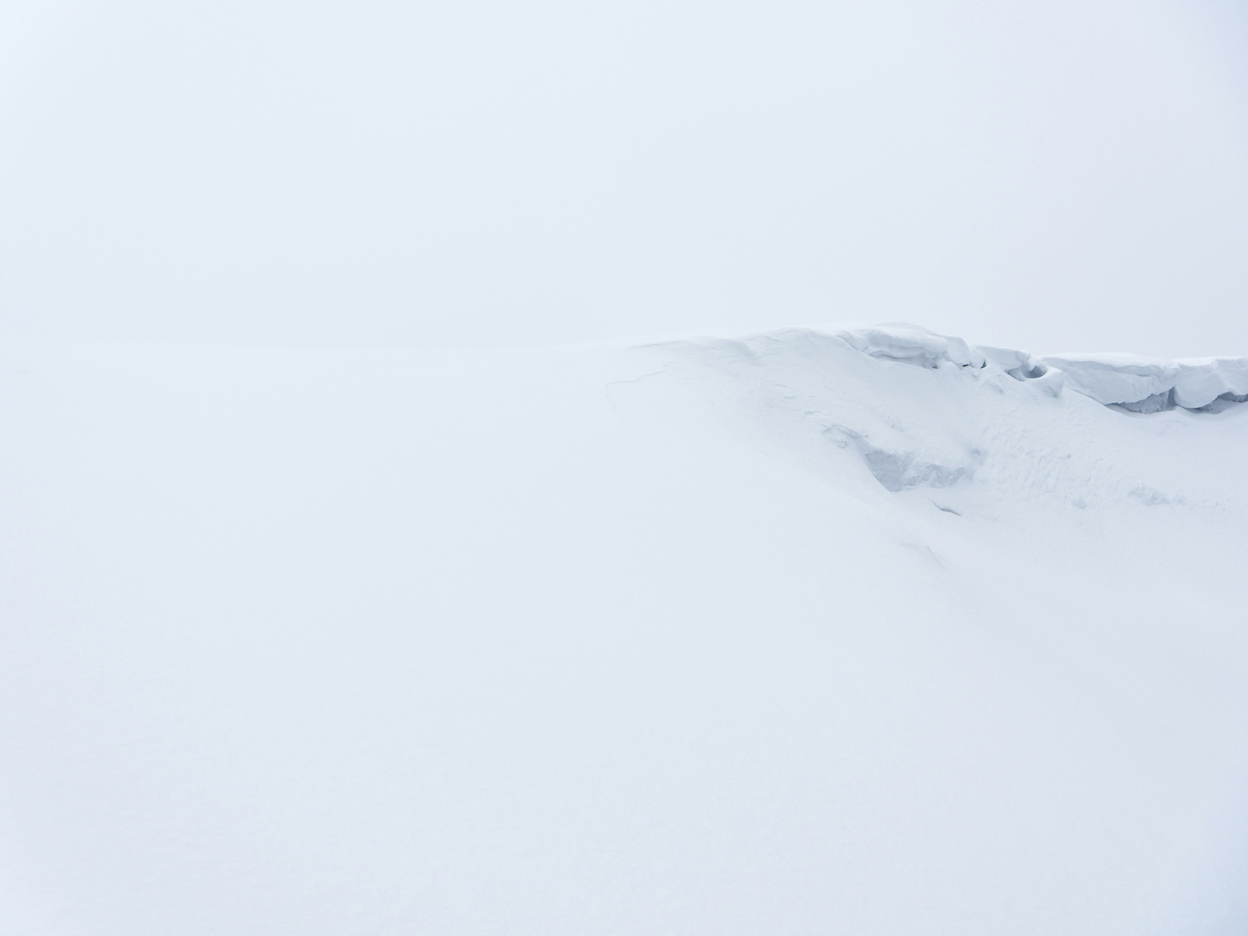 Mountain cornice landscape